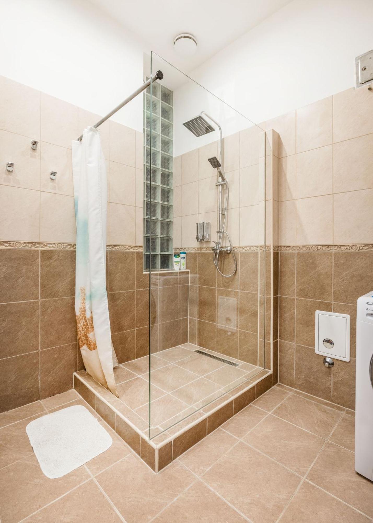 Modern Westend Citycenter Home Budapest Extérieur photo